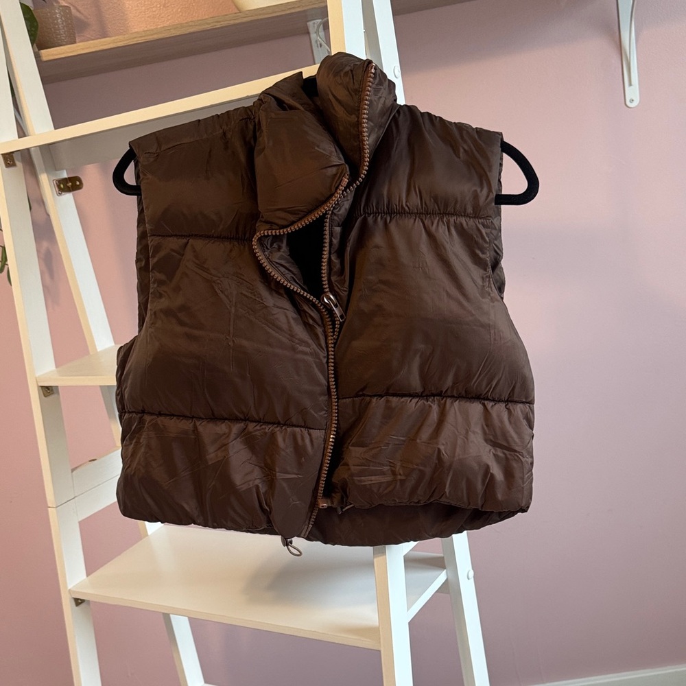 Brown cropped  Puffer Vest